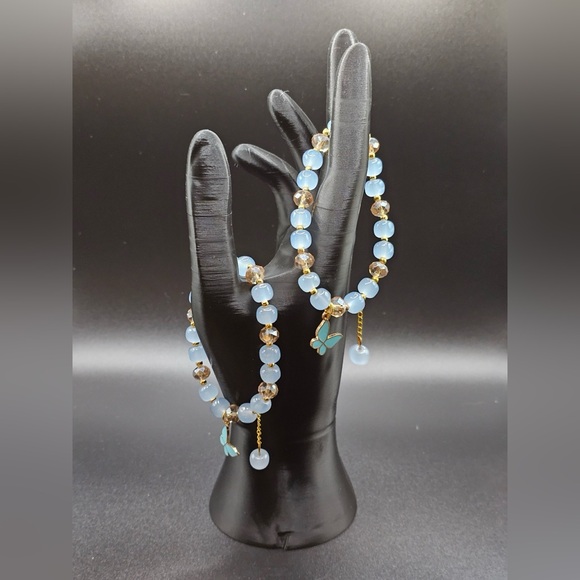 Elegant Blue and Gold Beaded Bracelet - Picture 1 of 1